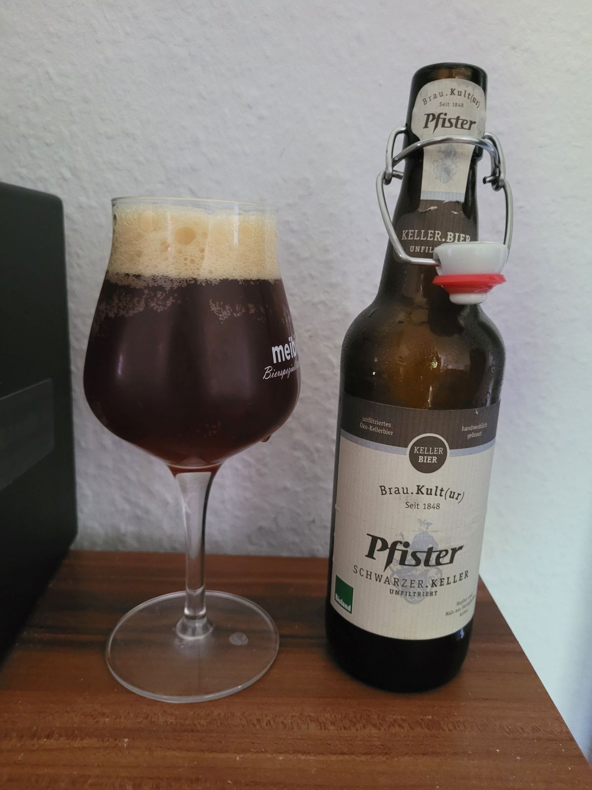 Pfister Schwarzer Keller